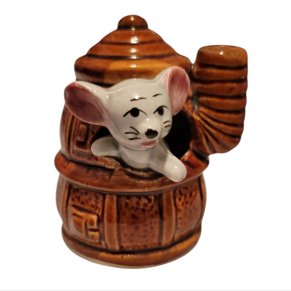 1970's MOUSE IN A STOVE TOOTHPICK HOLDER